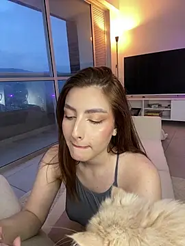 Anavi_ Adlı Modelin Canlı XXX Sohbeti