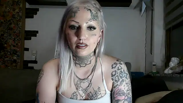 RoxxyInk Webcam-Show