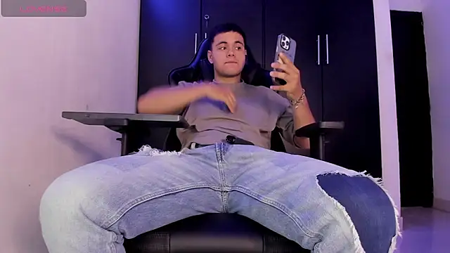 Liam_Mateo Pertunjukan Webcam