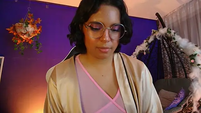 Онлайн чат XXX Emmapark_