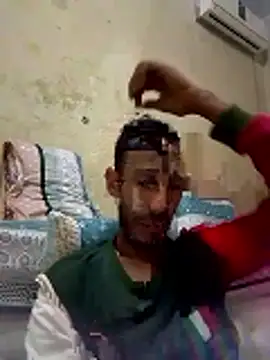 walide100000 Adlı Modelin Canlı XXX Sohbeti