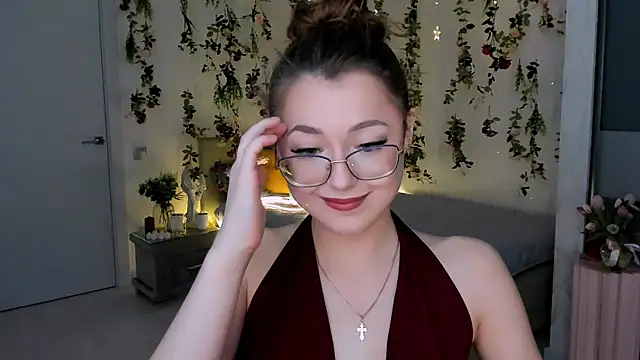 SereneFlame Chat XXX live