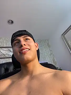 Lander_Cruz 现场XXX聊天