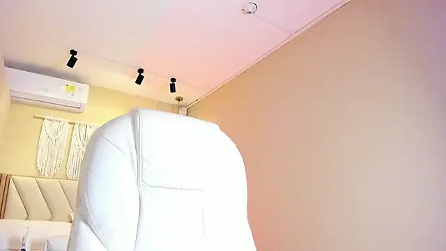 NahimiThompson 现场XXX聊天