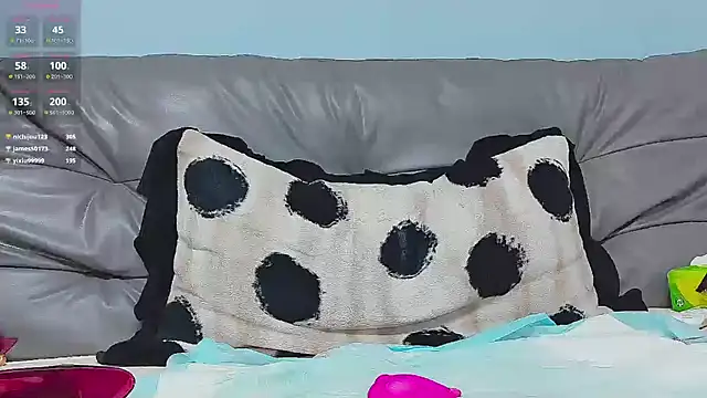 P-Pink 现场XXX聊天