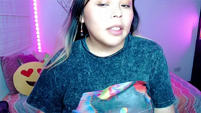 EllieMoonX Adlı Modelin Canlı XXX Sohbeti