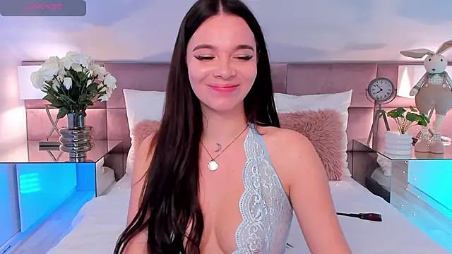 Show modela MiaMuse na web-kameri