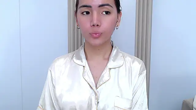 Martha_pookerxxx 网络视讯表演