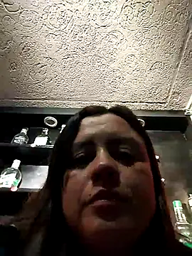 karlagiraldo198のライブXXXチャット