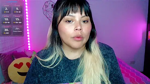 EllieMoonX Live XXX-chat