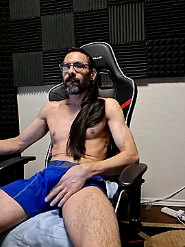 Youreherewithme's Webcam Show