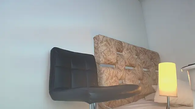 Brianny_X webkamerás műsora