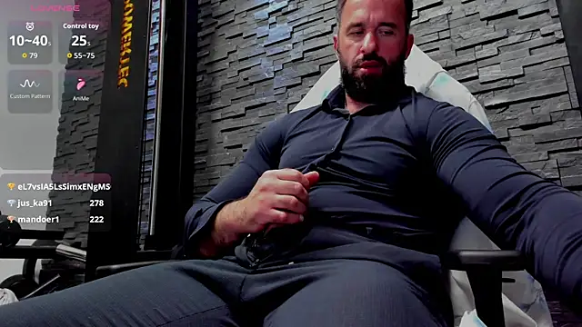 Chatroom XXX en direct de David_Big_Daddy