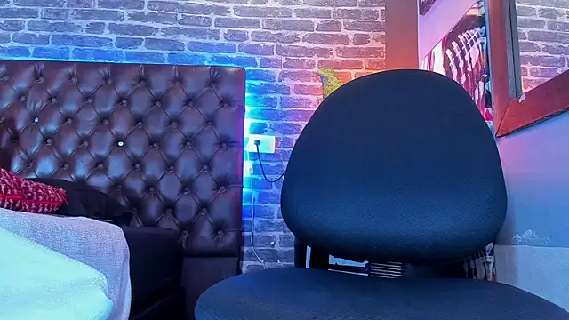 Chat XXX Live KyleJoss30