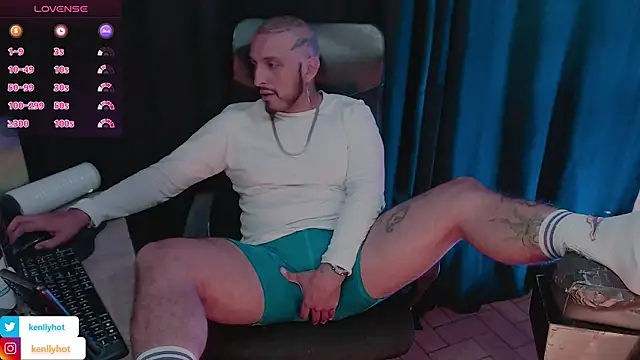 KenllyH Show Webcam