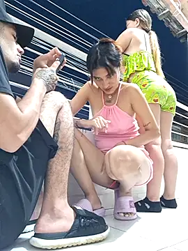 Chat +18 de royalgirls_x ao vivo