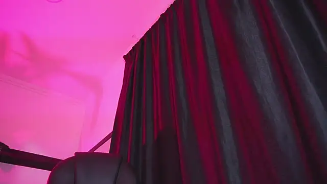 littlee_red live XXX chat