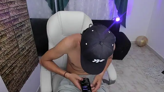 XXX chat uživo modela Jereth_Boy