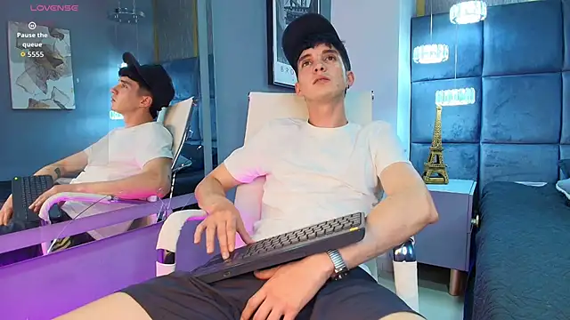 Jheampiiero লাইভ XXX চ্যাট