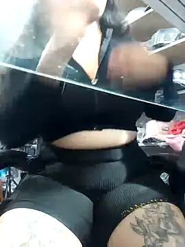 XXX chat uživo modela venuslaferte_