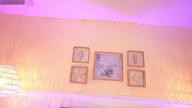 MeganLowell Live XXX Chat