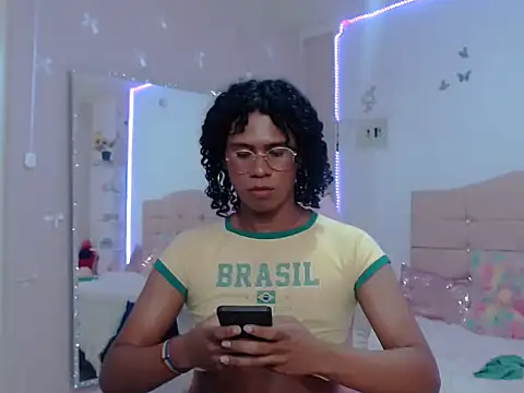 Show modela shanny_hilll na web-kameri