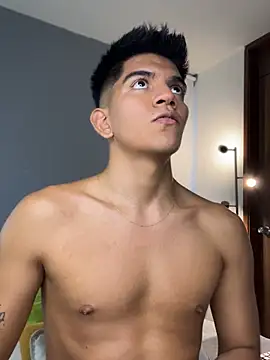 OnlySantty লাইভ XXX চ্যাট