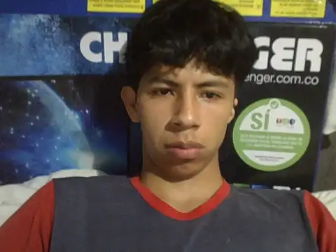 Živý XXX chat Carlos_Albert02