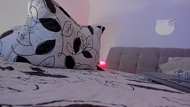 Czat XXX na żywo – Larisa_low