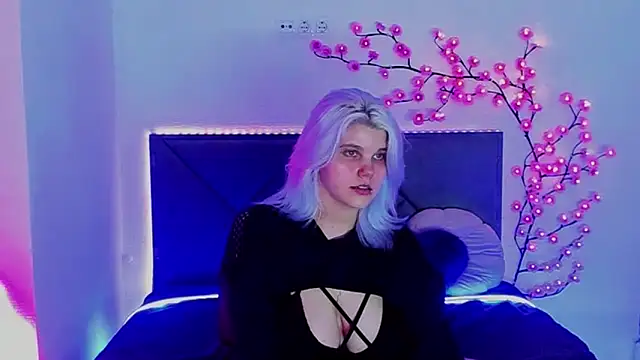 JoannLowe's Live XXX Chat