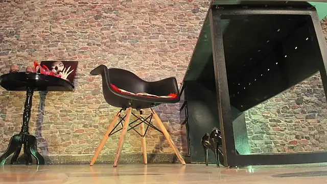 دردشة MissAgata الجنسية المباشرة