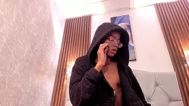 Pokazy przed kamerką – patrick_lovee