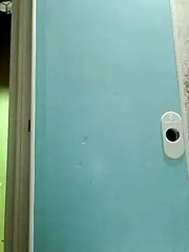 Pokazy przed kamerką – YourHotMenxie18