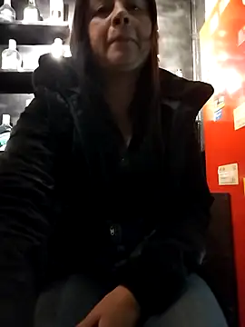 XXX chat uživo modela karlagiraldo198