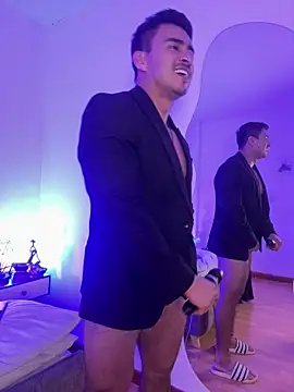 Pokazy przed kamerką – Chris_Clarck