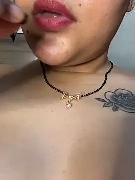 Rosy_BabyDoll 在線直播表演