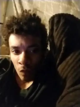 spooky425hd Show in webcam