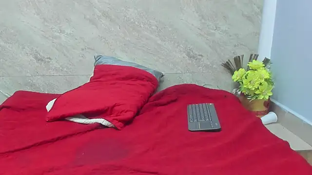 May-Clanfort Chat XXX live