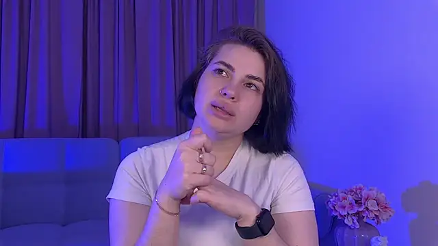 AdrianaToress' Live XXX Chat