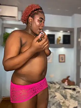 NanyMoreno: онлайн-секс-чат