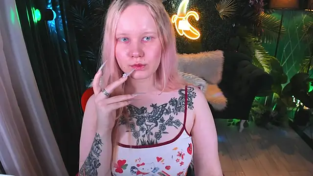 AnnieVibe's Live XXX Chat