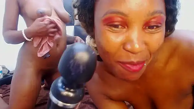 SweetSinAura's Live XXX Chat