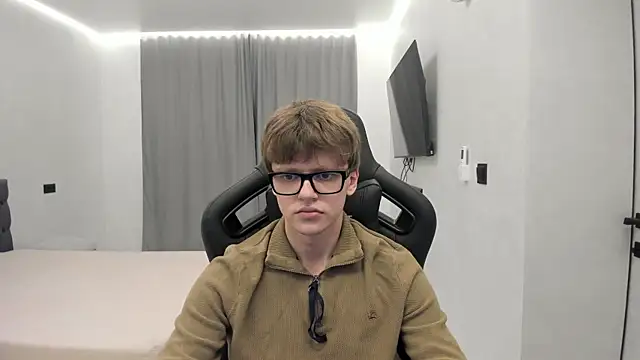 Вебкам-шоу bonekoambalabu