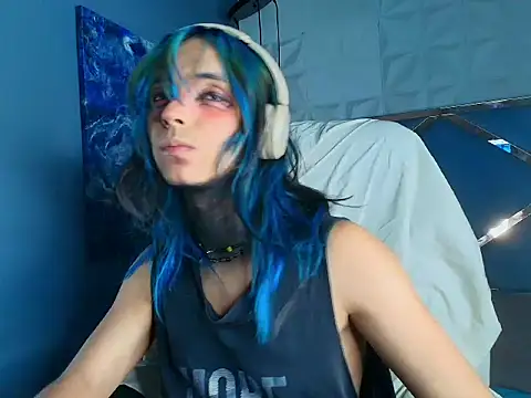 Pokazy przed kamerką – luxiel_