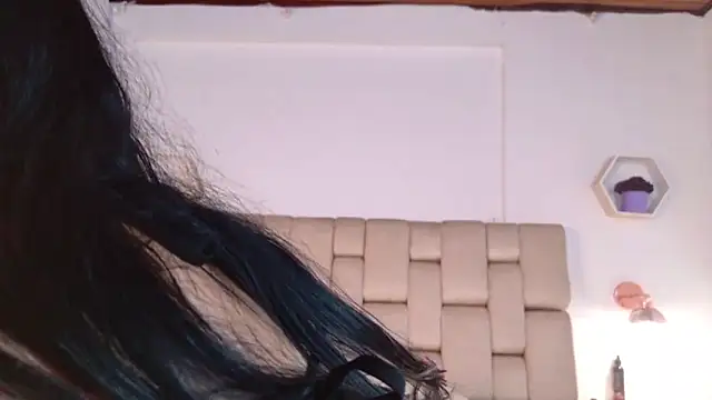 katiamoree élő XXX-chatje