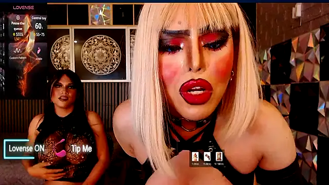 BigCockLatinaTS 网络视讯表演