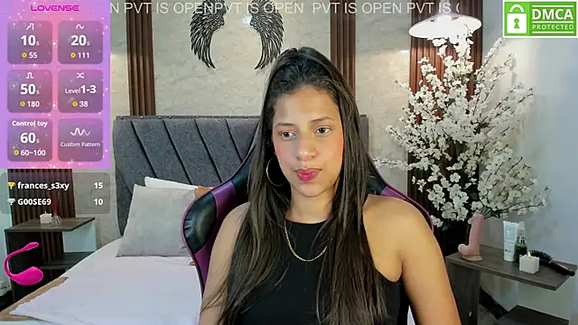 Atiena_ Live XXX-chat