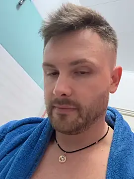 MartinBrandon 即時 XXX 聊天