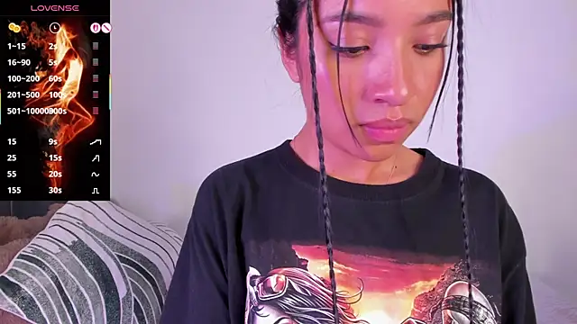 lillielover16 现场XXX聊天