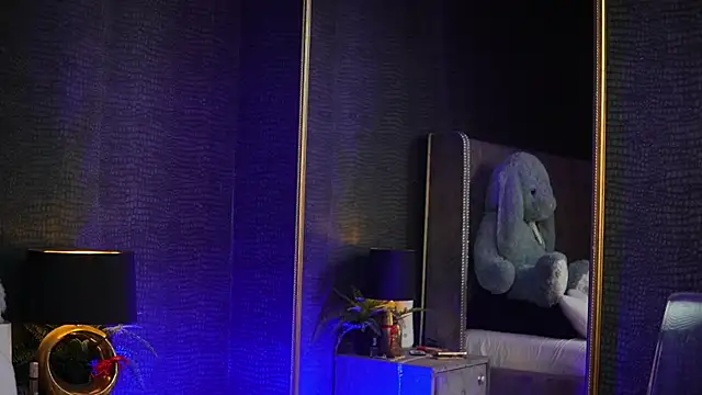 GiaEasyIce Chat XXX live